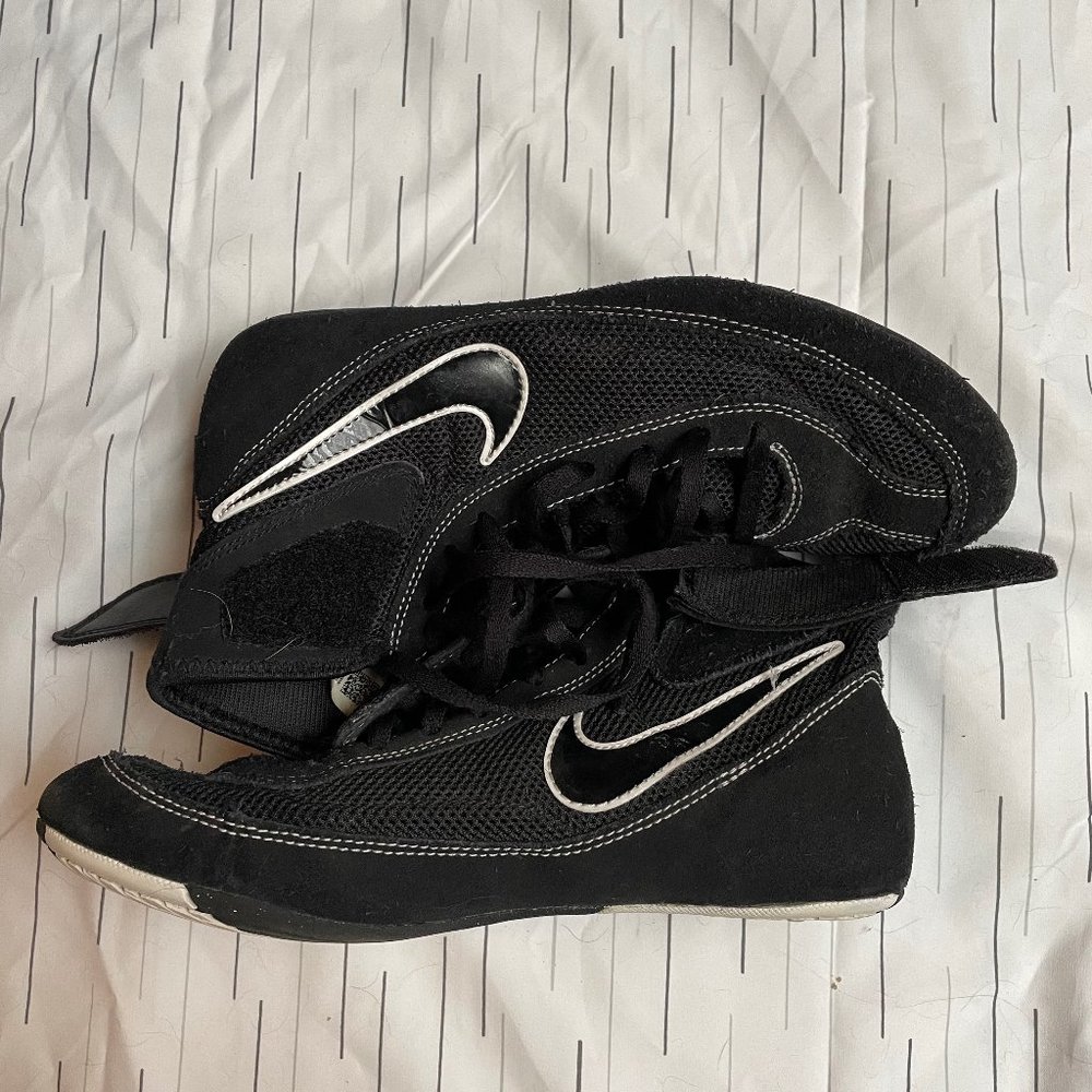 NIKE WRESTLING SHOES